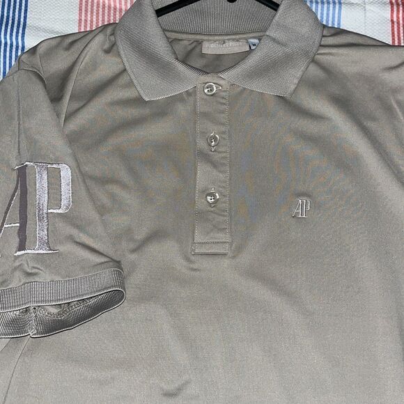 Audemars Piguet AP Short Sleeve Golf Tour Polo Shirt M  Beige Taupe Poly Blend - Picture 3 of 9